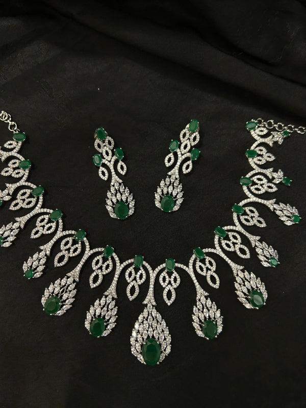 Quzey AD Emerald Necklace