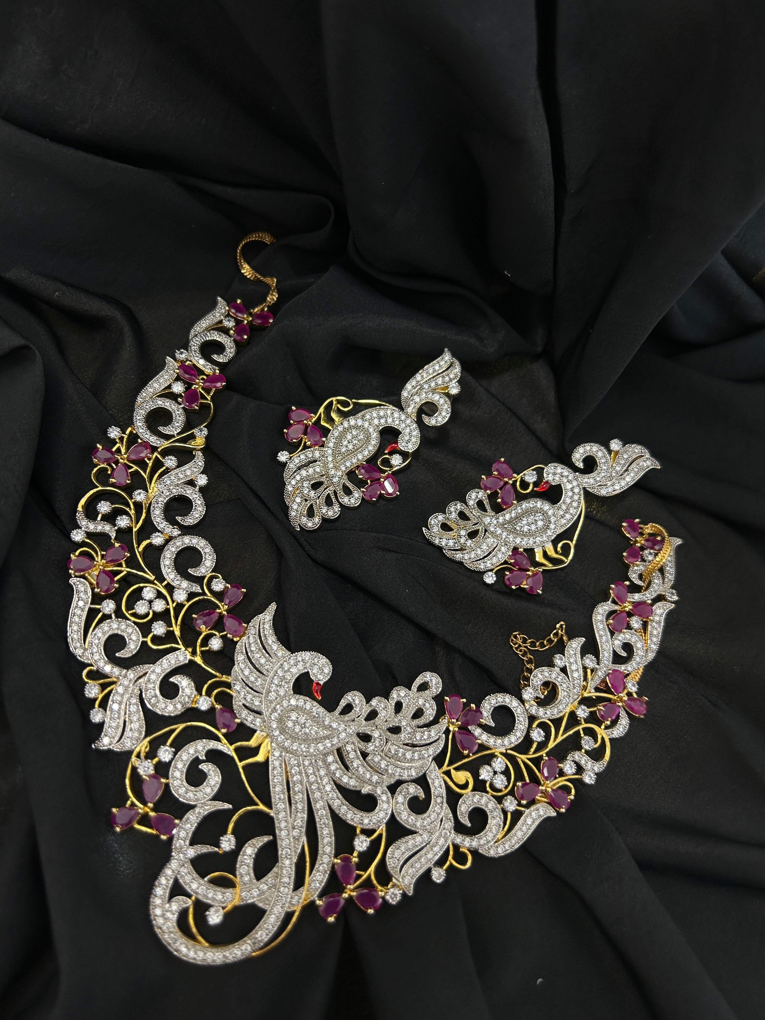 Quzey AD Golden Necklace Set