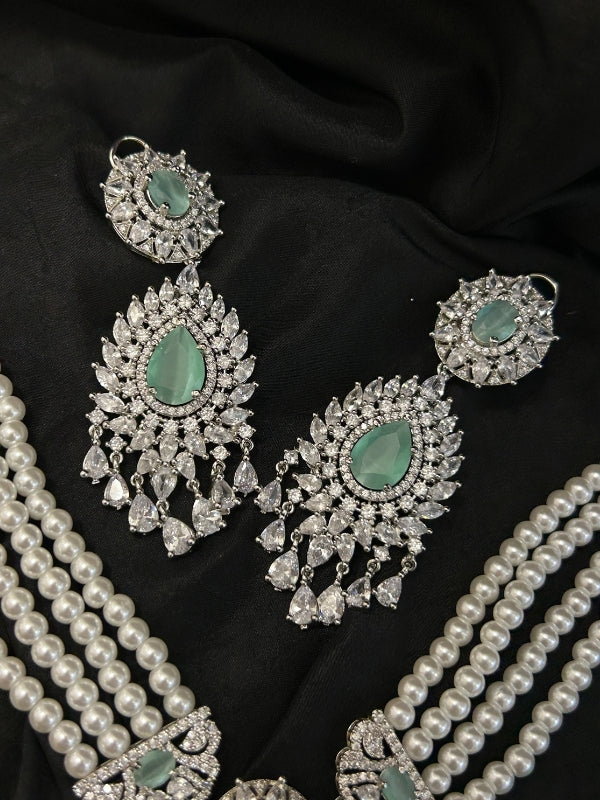 Quzey AD Green Maala Set