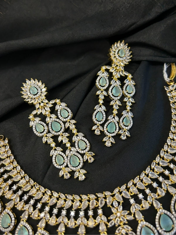 Quzey AD Green Necklace Set