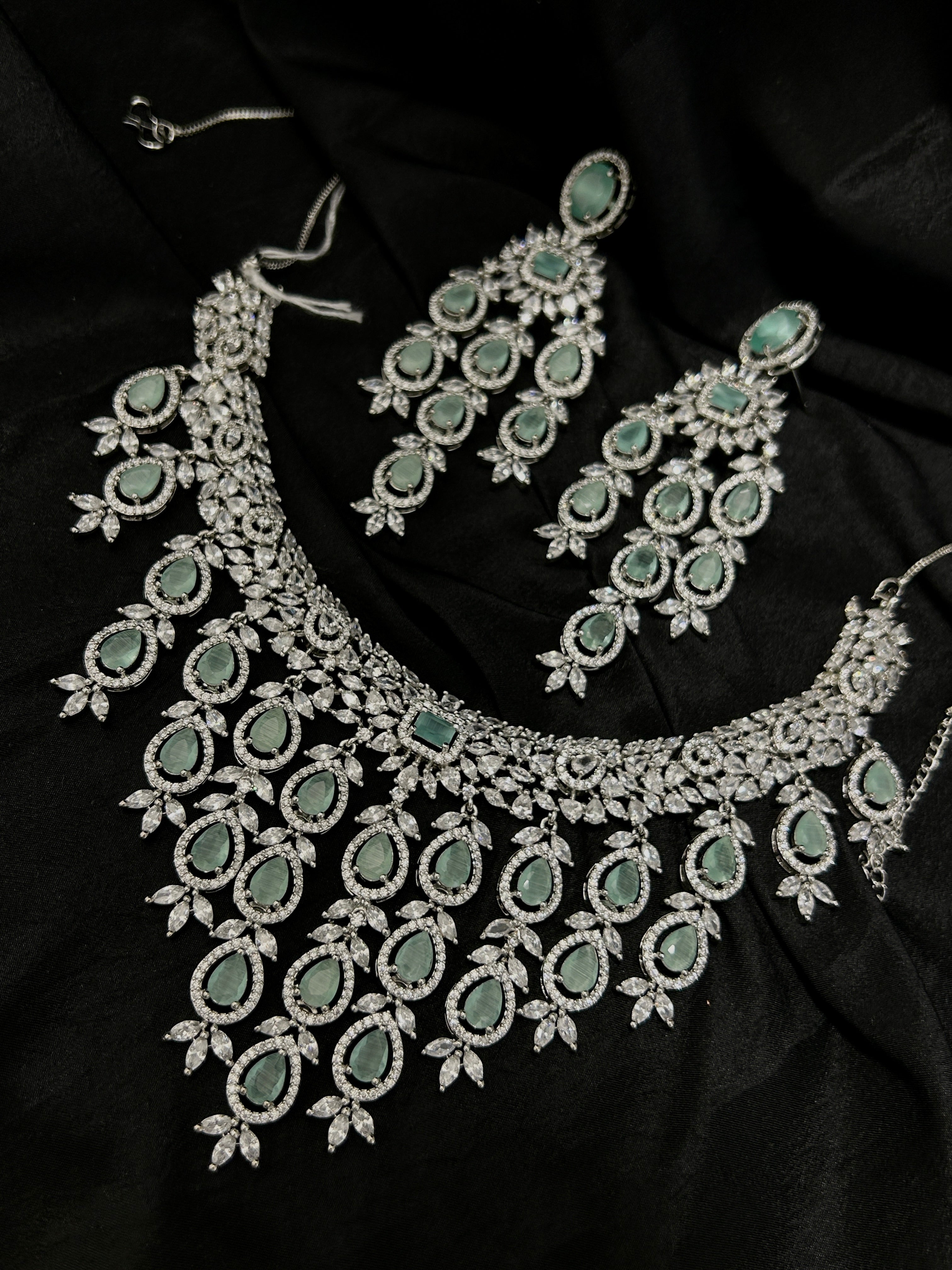 Quzey AD Green Bridal Set