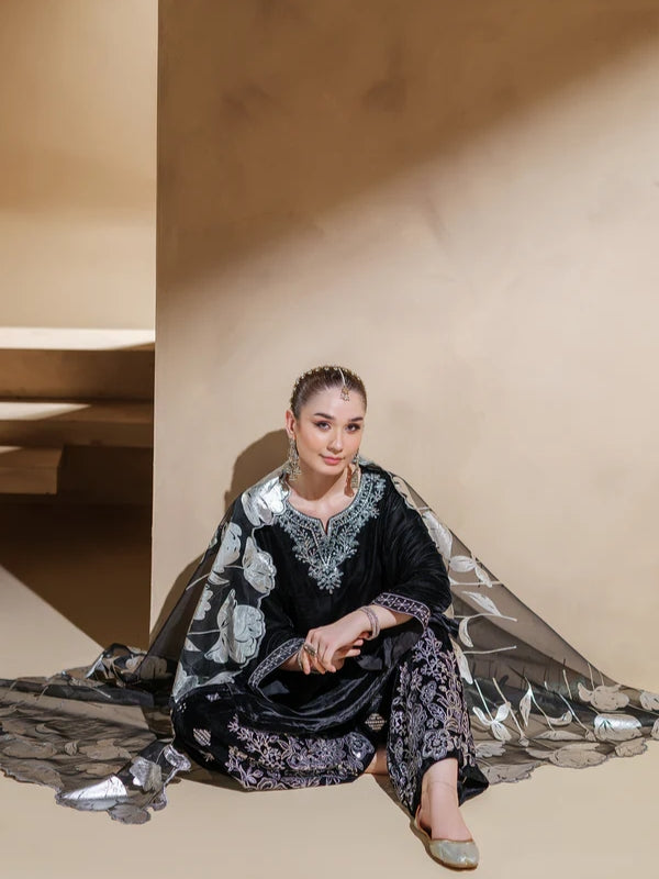 HEERAS - Black Stella Regală Velvet