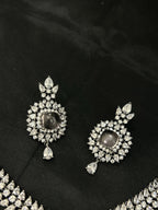 Quzey AD Coal Black Necklace Set