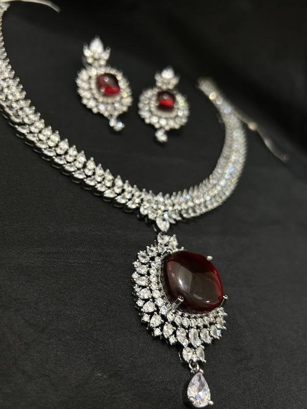 Quzey AD Dark Maroon Necklace Set