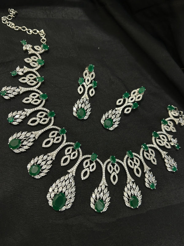 Quzey AD Emerald Necklace