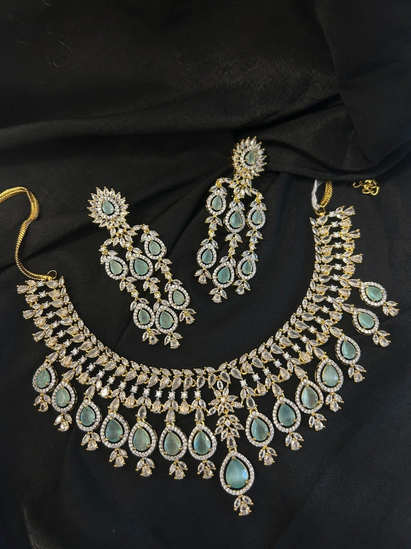 Quzey AD Green Necklace Set