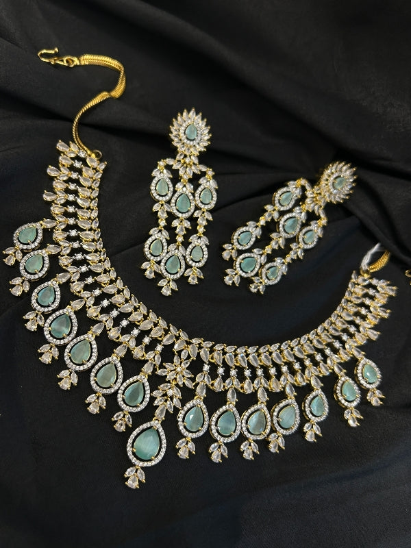 Quzey AD Green Necklace Set