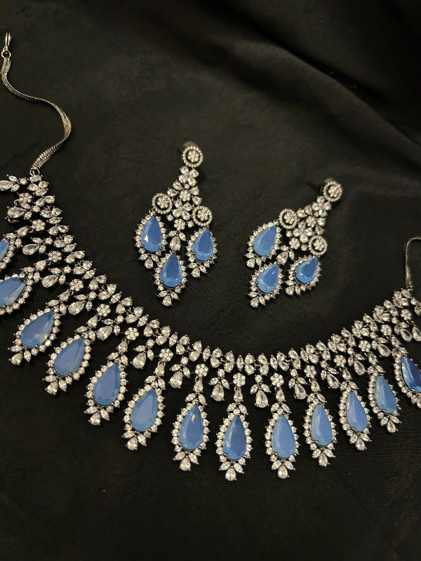 Quzey AD Ice-Blue Necklace Set