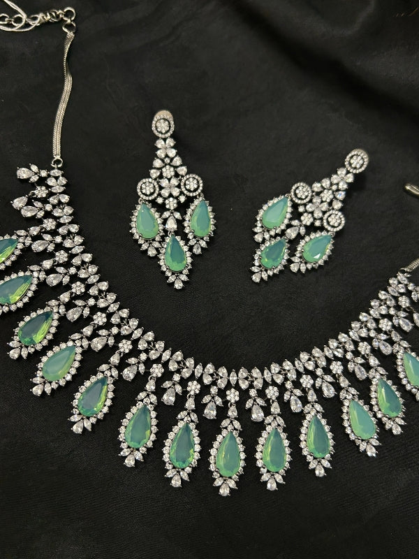 Quzey AD Sea-Green Necklace Set