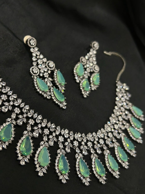 Quzey AD Sea-Green Necklace Set