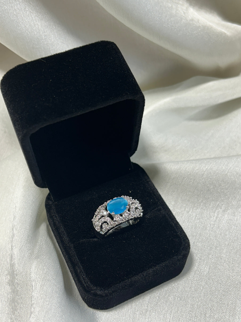 Quzey AD Turquoise Ring