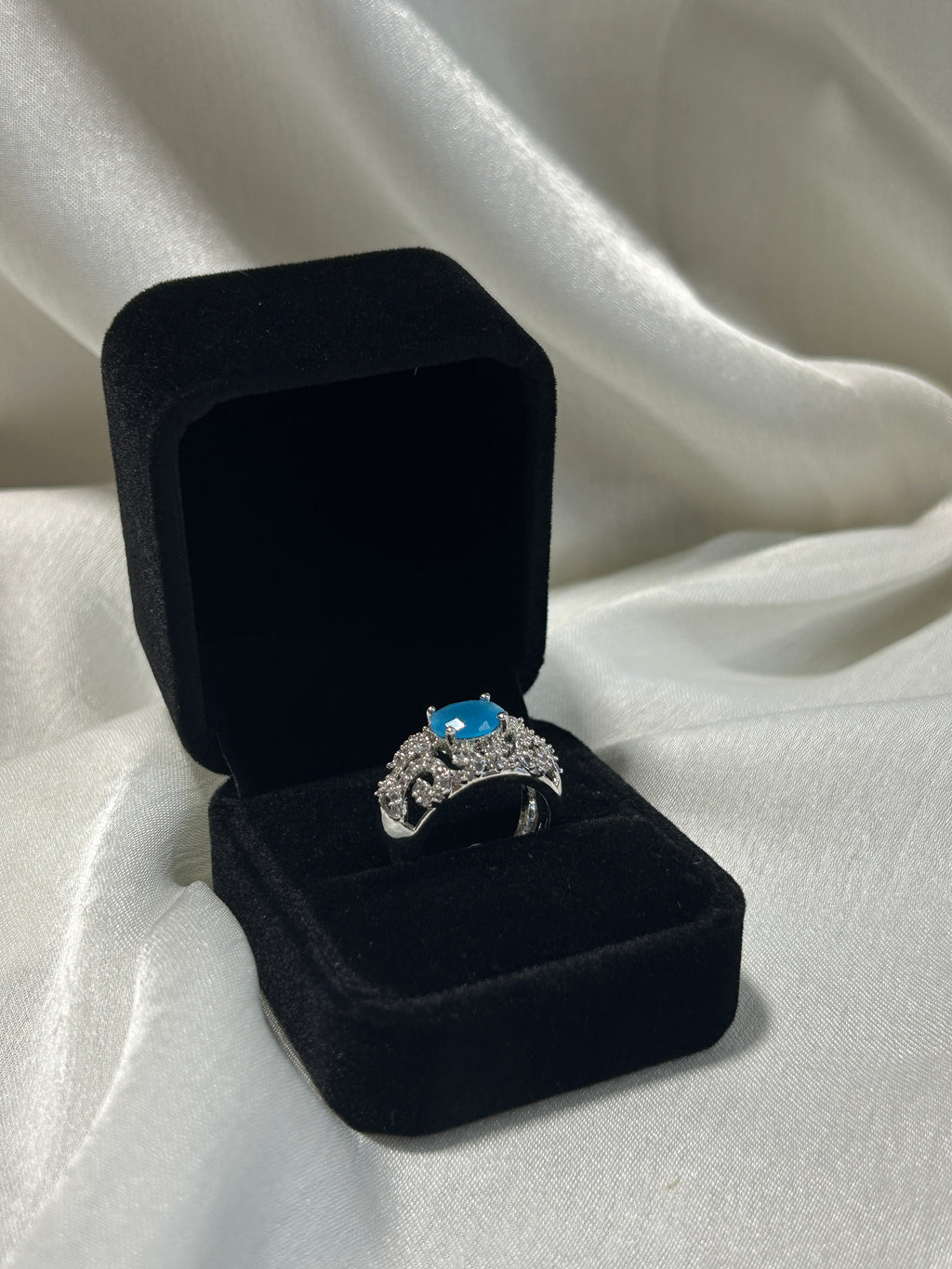 Quzey AD Turquoise Ring