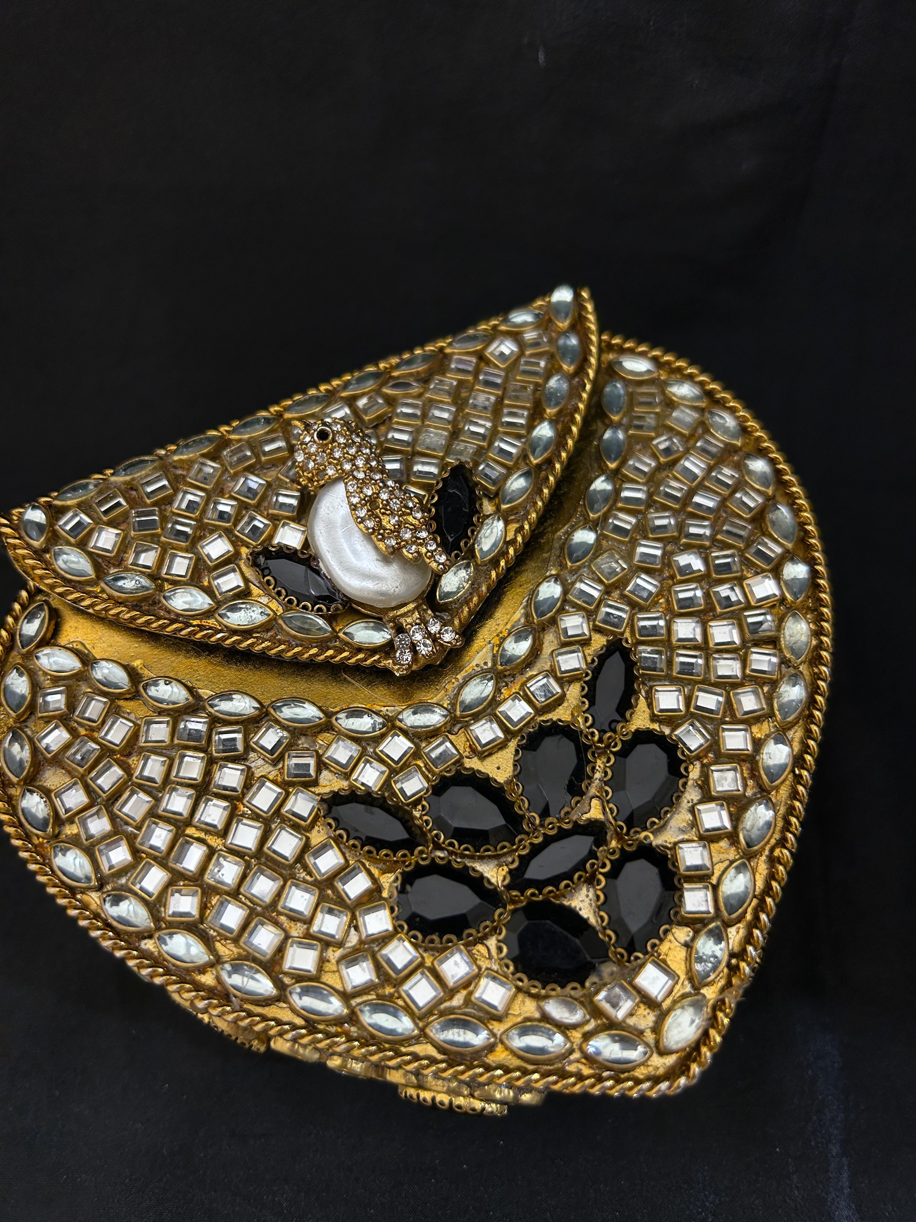 Quzey Black Kundan Clutch