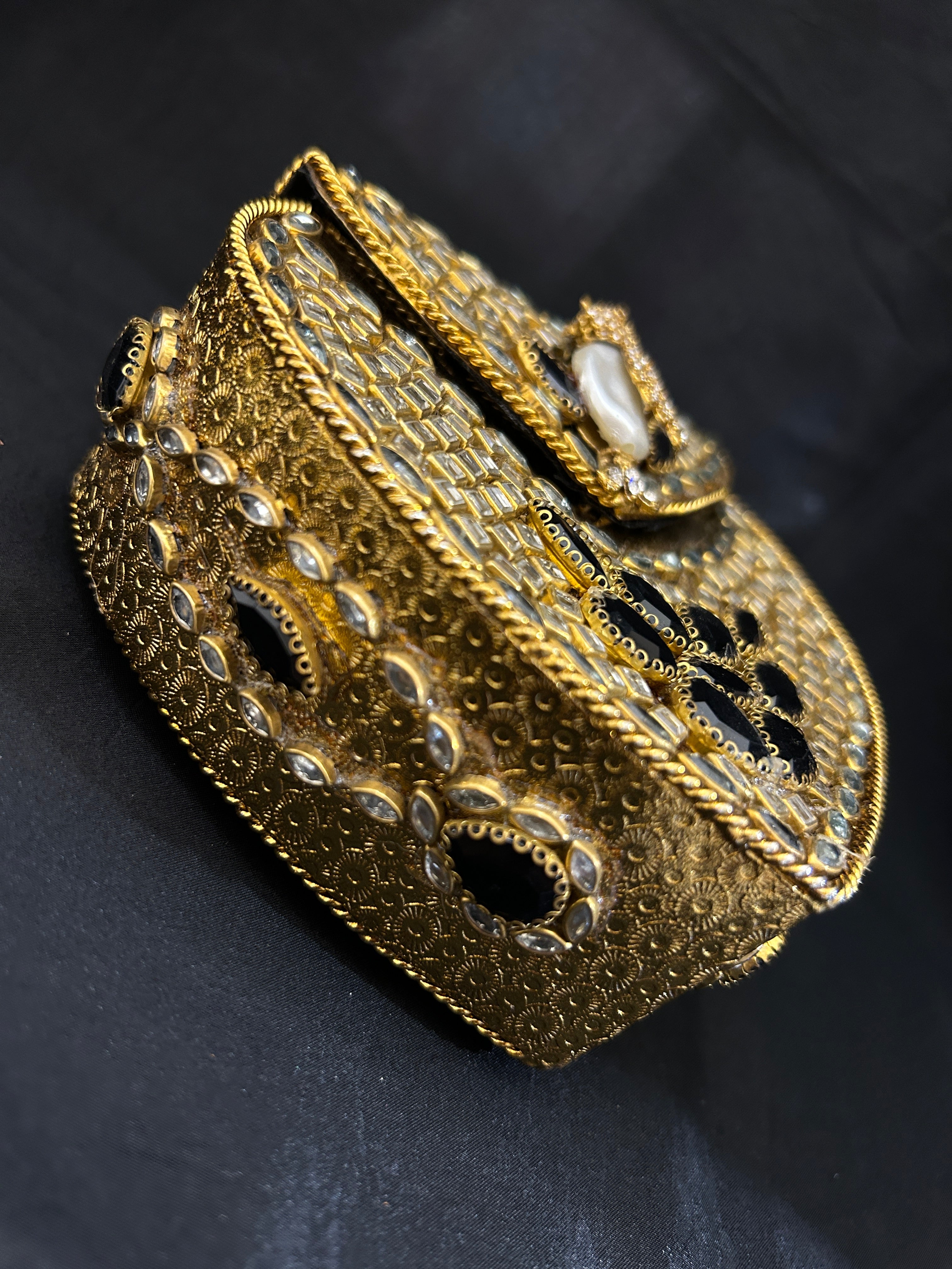 Quzey Black Kundan Clutch