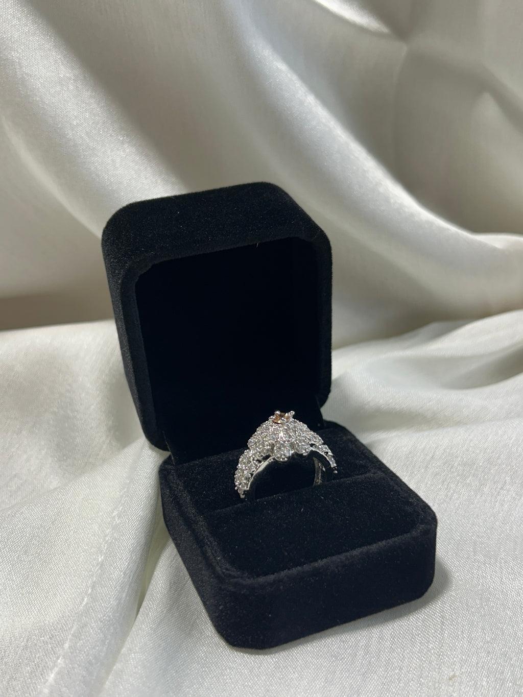 Quzey Gold Floral Ring