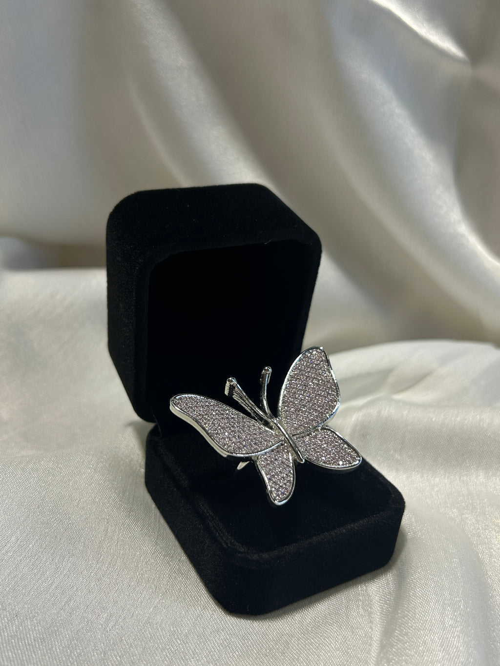 Quzey Golden Butterfly Ring