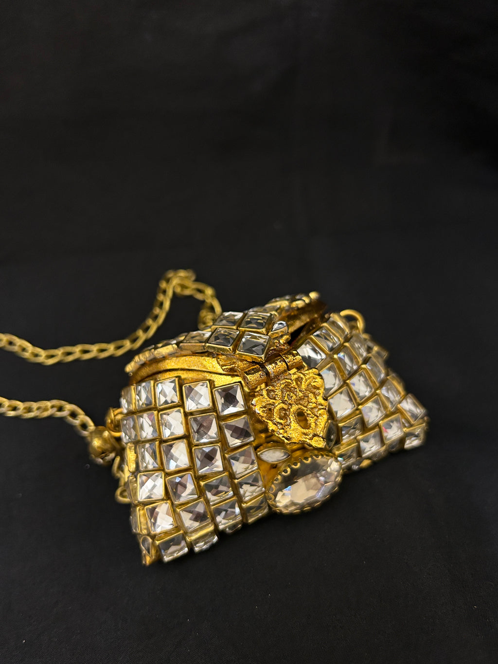 Quzey Golden Kundan Mini Clutch