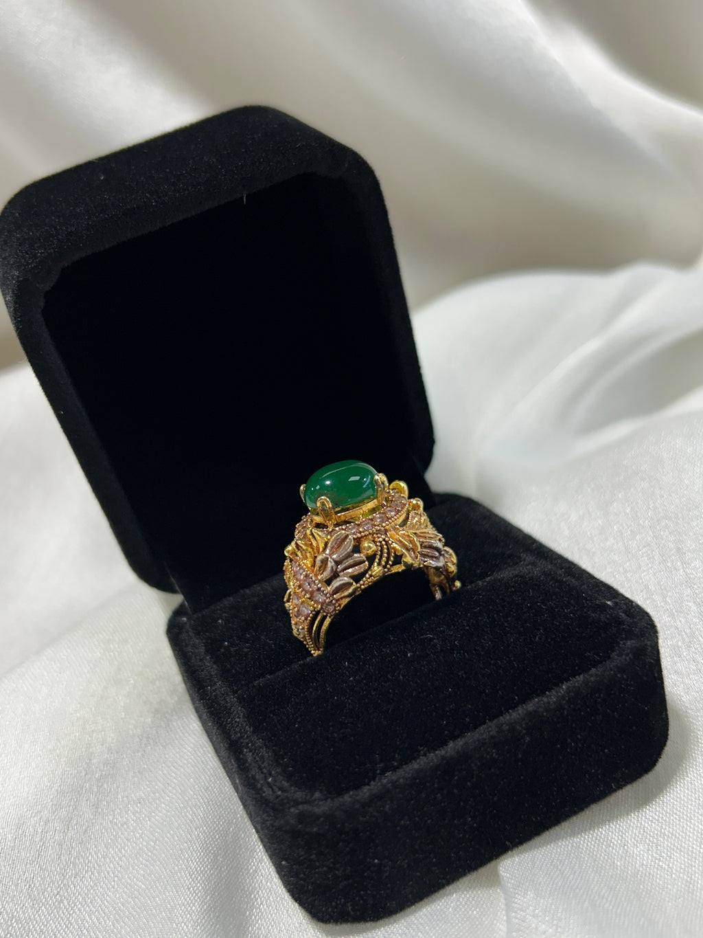 Quzey Green Stone Ring