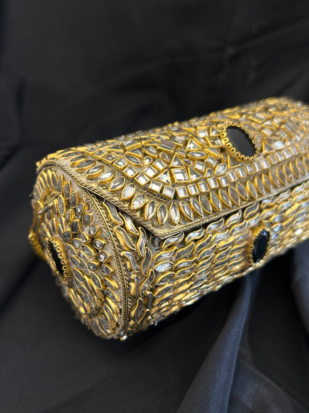 Quzey Bridal Kundan Clutch