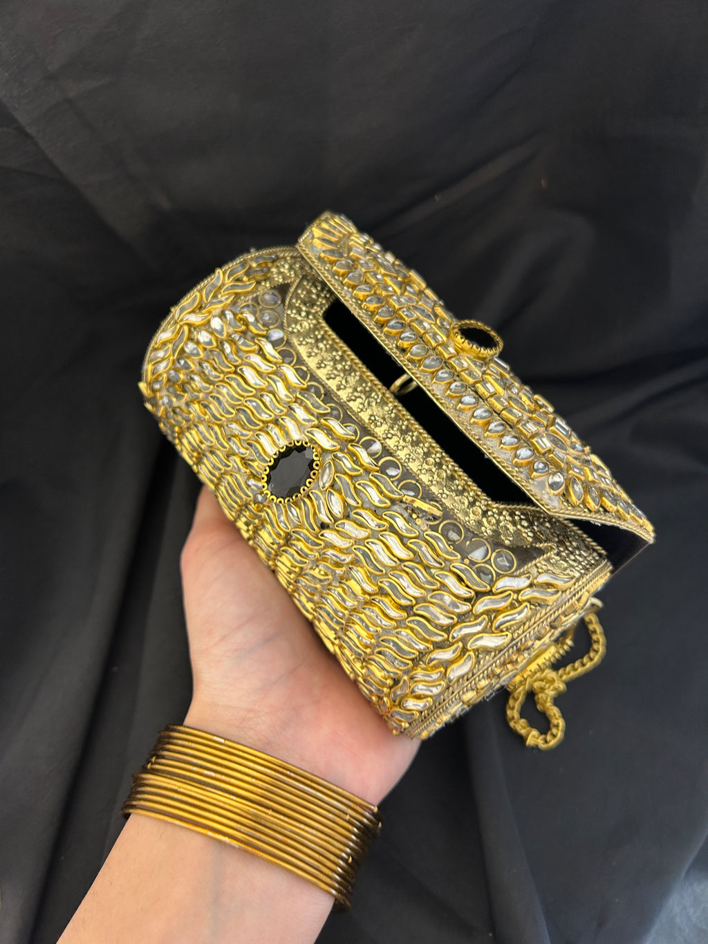 Quzey Bridal Kundan Clutch