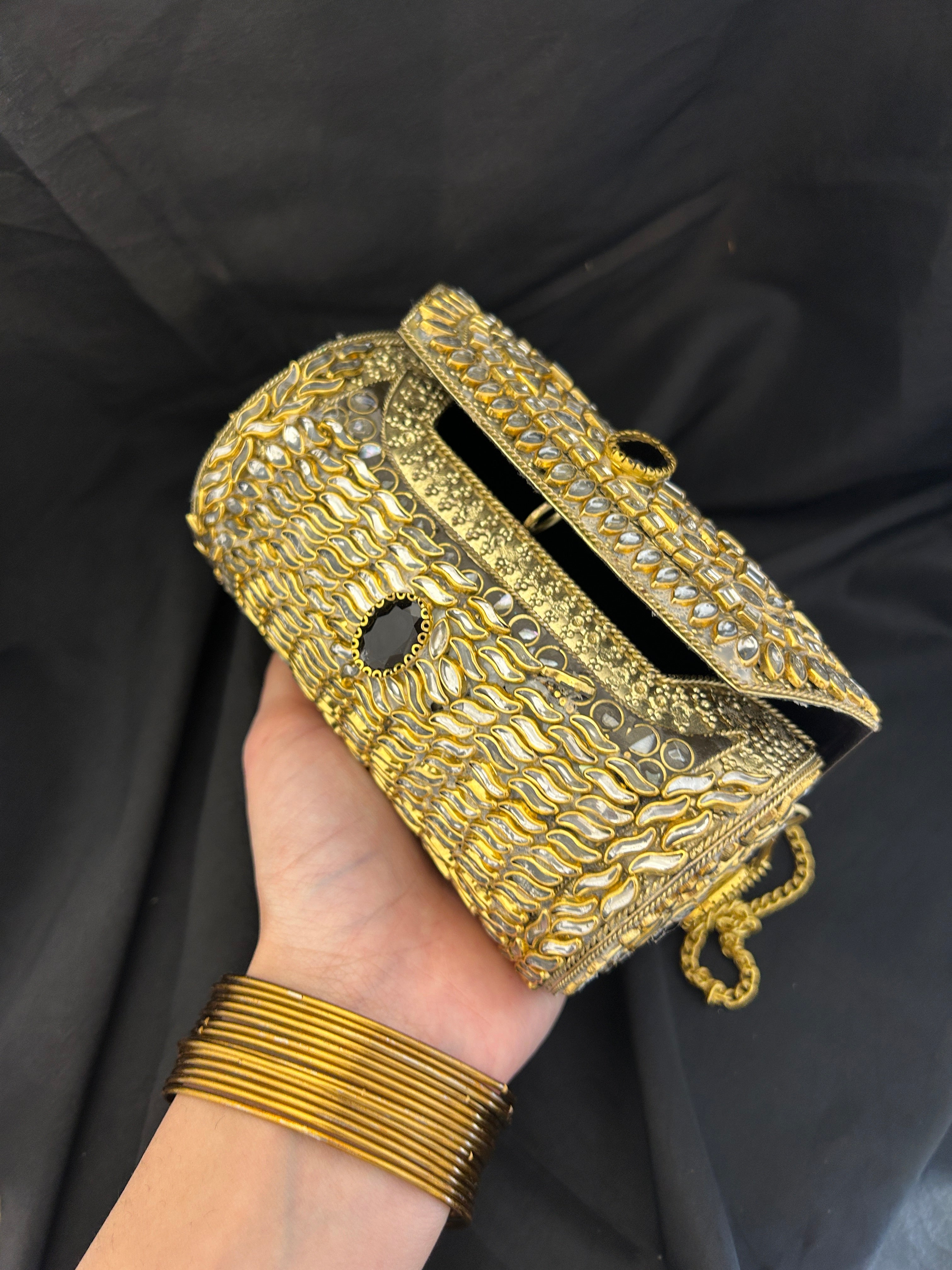 Quzey Bridal Kundan Clutch