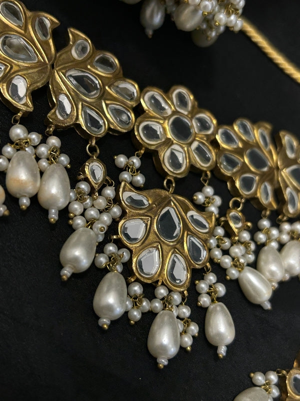 Quzey Pearl Kundan Necklace Set