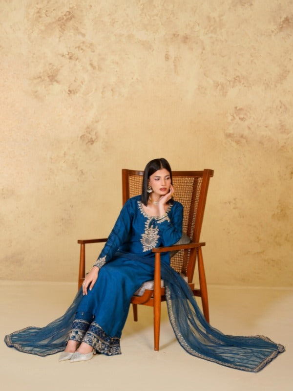 Quzey Raw-Silk Formals AR-01