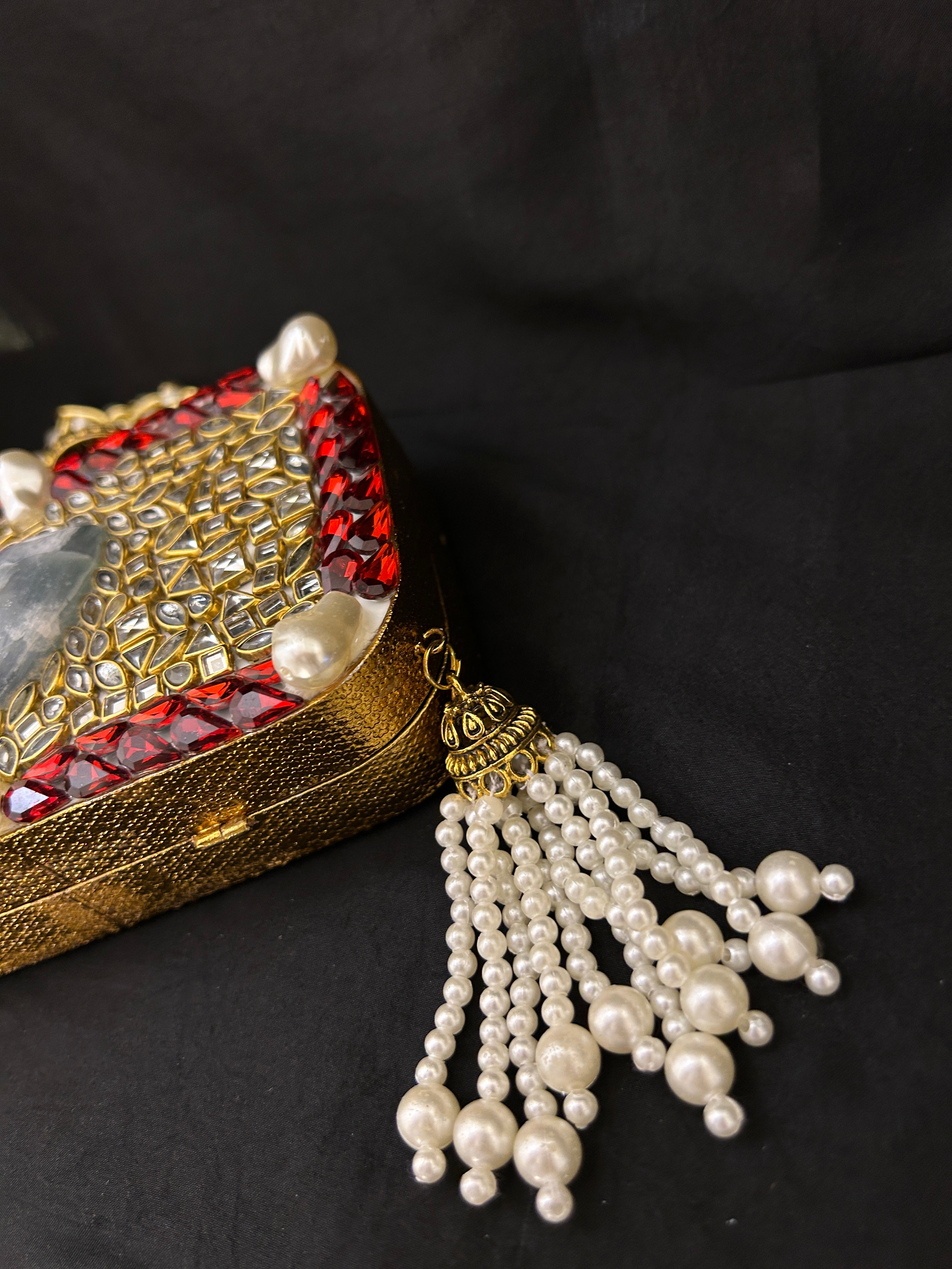 Quzey Red Stones Kundan Clutch