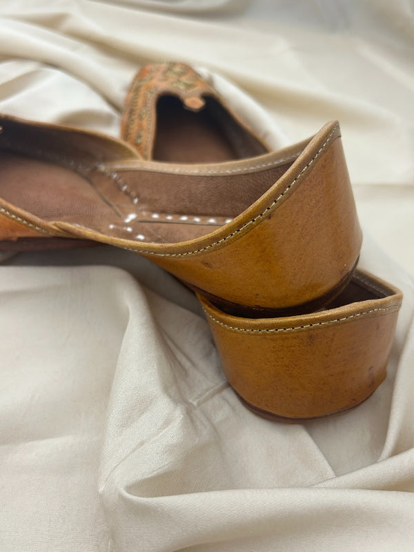 Quzey Mustard Khussa