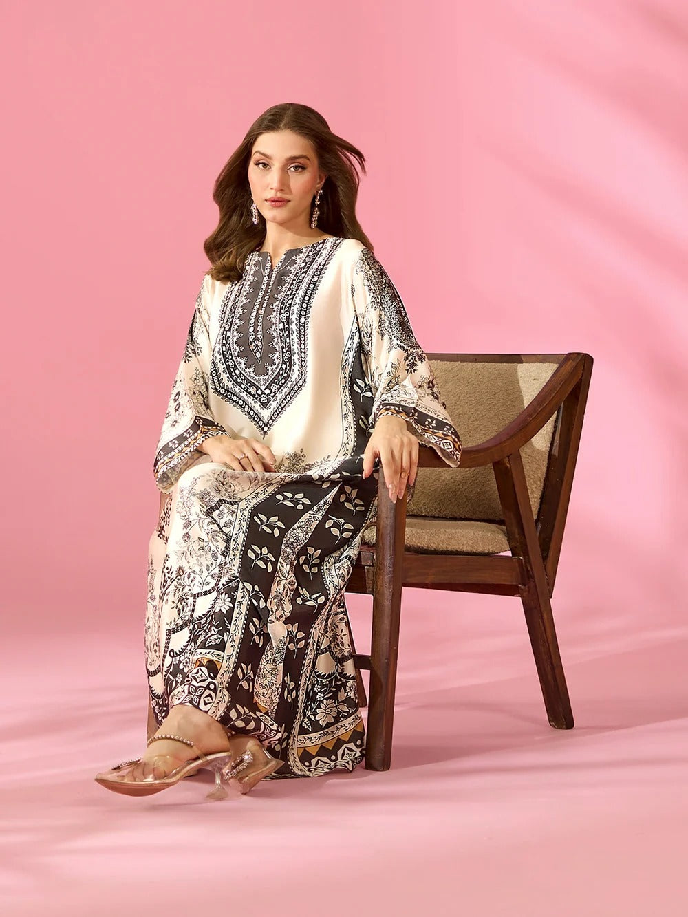 Quzey Silk Kaftan - NOIR