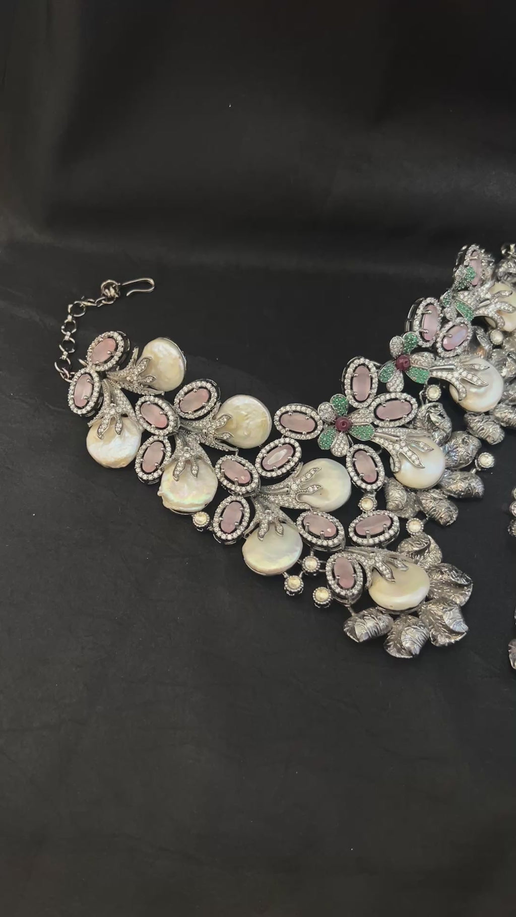 Quzey Mother of Pearl Necklace Set