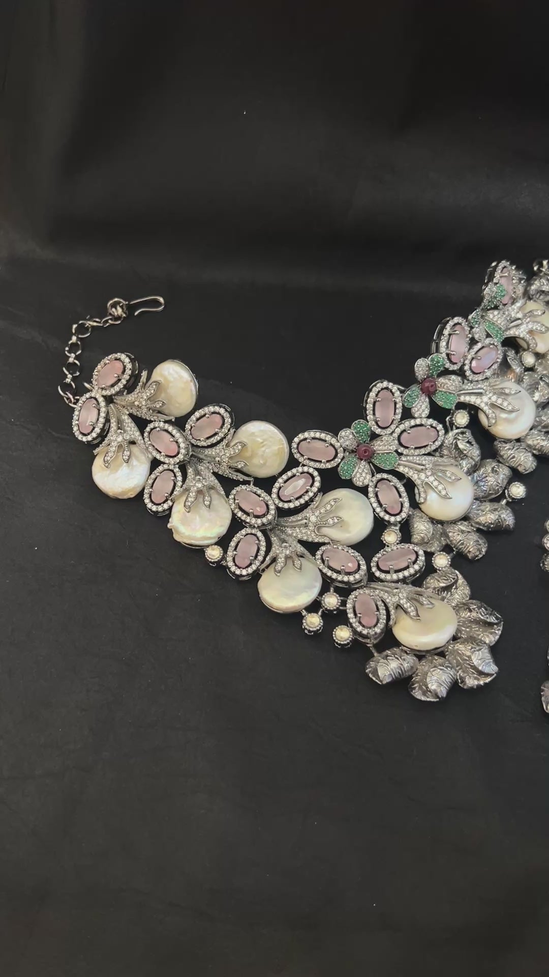 Quzey Mother of Pearl Necklace Set