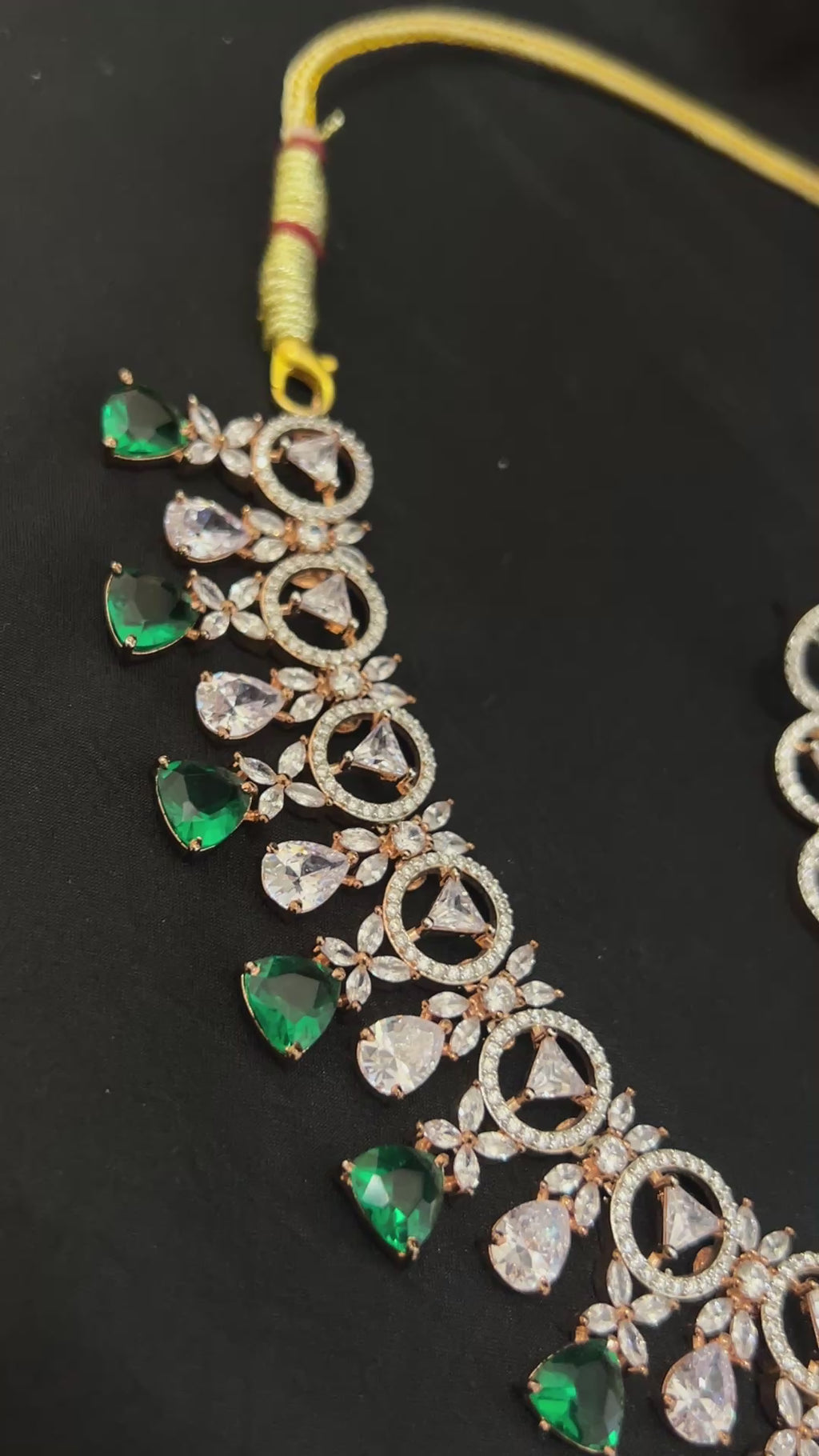 Quzey AD Emerald Stone Necklace Set