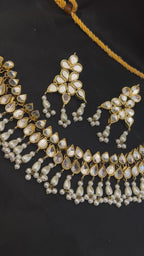 Quzey Kundan Necklace Set