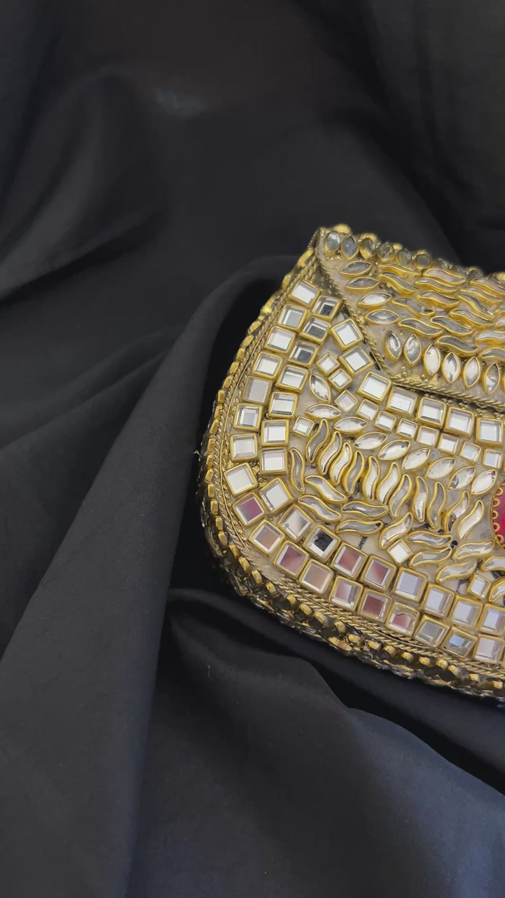 Quzey Kundan Brass Clutch - Red