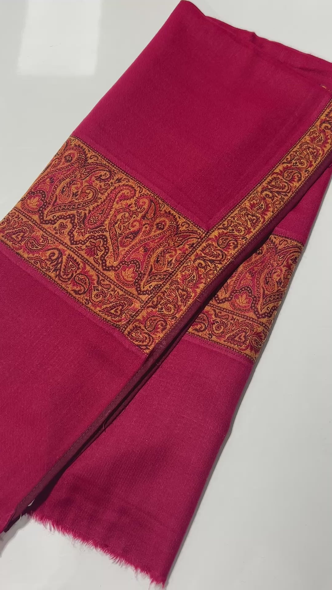 Quzey Pashmina Kani Shawl - Red