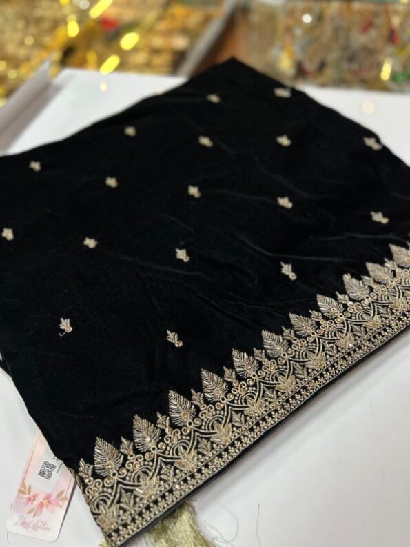 Quzey Velvet Shawl - Black Noir