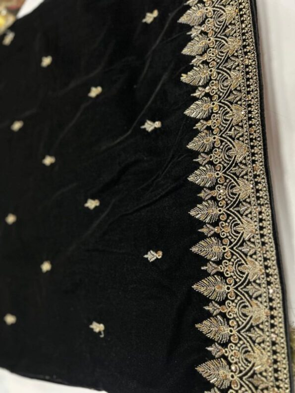 Quzey Velvet Shawl - Black Noir