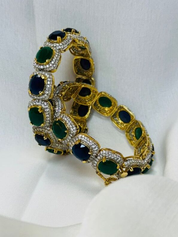 Emerald-Sapphire Gold Bracelet